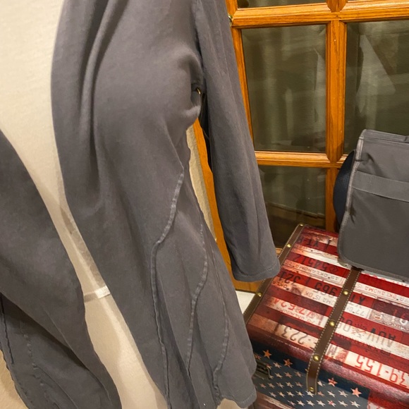 Light and small cardigan great to wear with sleeves blouses or dresses size M - Picture 9 of 9